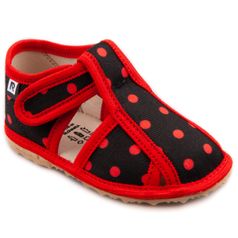 Papuče čierno červené bodky